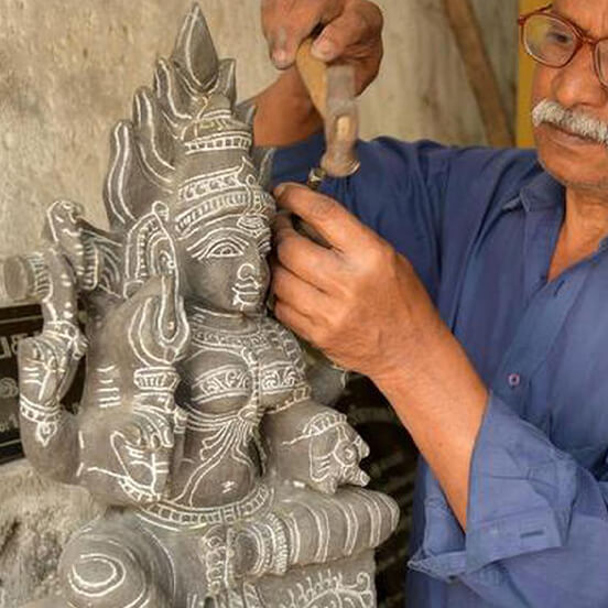 The-Art-Of-Stone-Carving-Unveiling-The-Timeless-Craft-Frnt