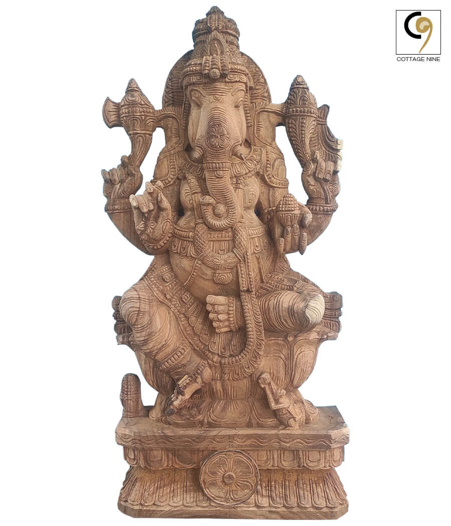 Traditional-South-Indian-Carving-of-Four-armed-Ganesha